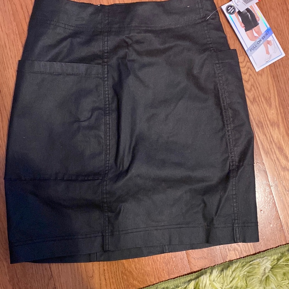 Black high waisted skirt. Never been worn.